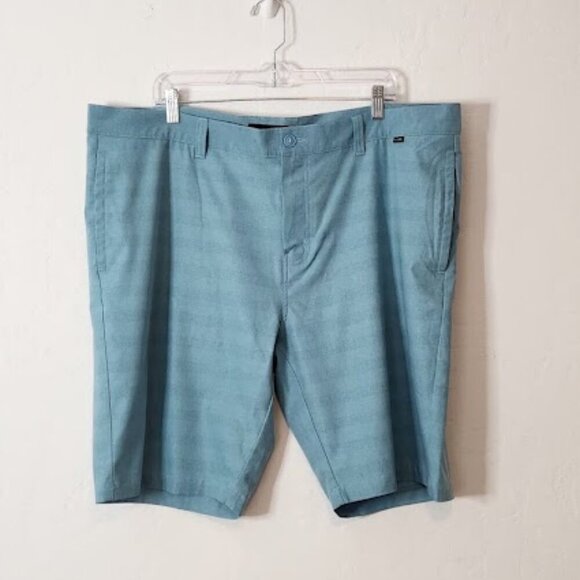 Travis Mathew Men's Shorts Size 42 NWOT - Picture 1 of 5